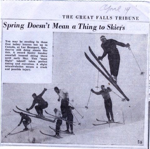 Article-Skiers Jumping