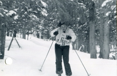 1970 Hall Kid Skiing