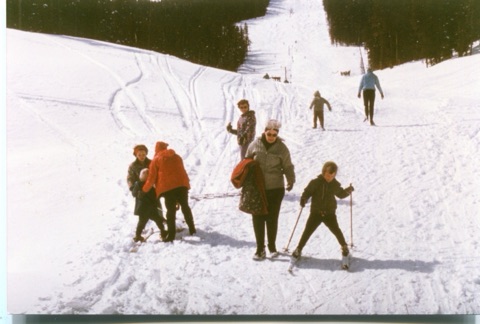 1970s Family on Learning Hill Color