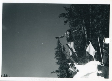 1971 Female Jumper