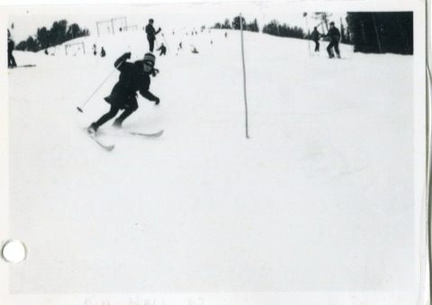 1971 Kid Skiing