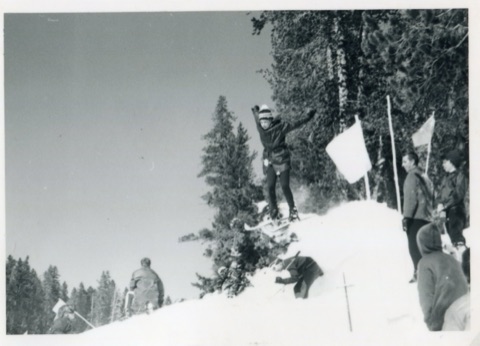 1971 Kid jumping