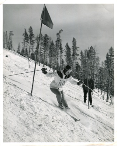 A photograph of undated year — Photos 1957-1973