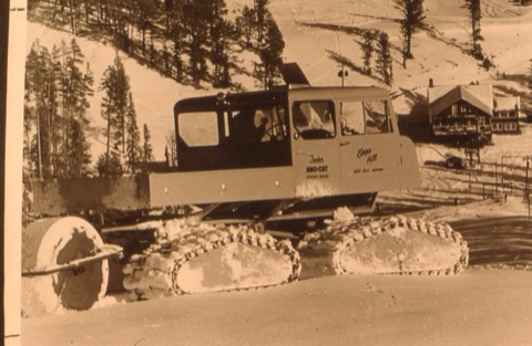 A photograph of undated year — Photos 1957-1973