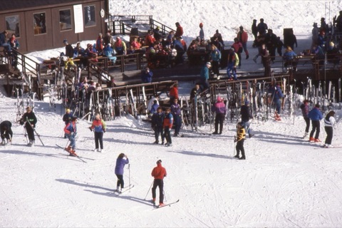 1989 crowd at lodge shot from afar