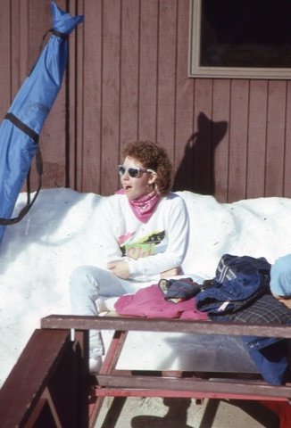 1989 unknonw girl on deck who looks like the 1989