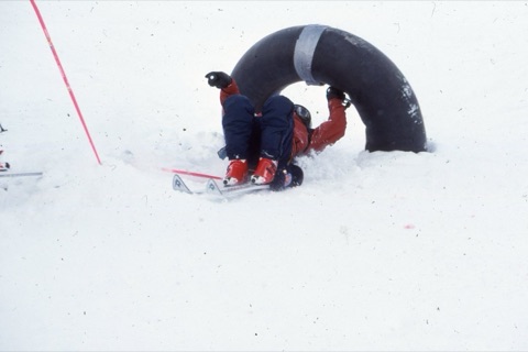 1989 unknown kid going through obstacle course