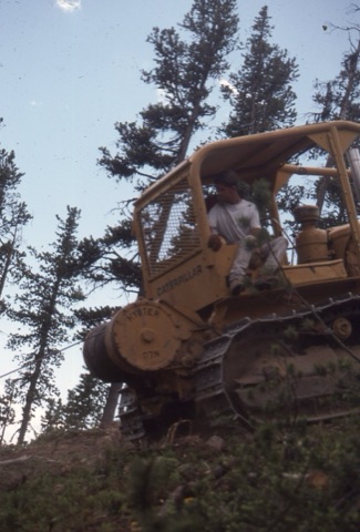 1990s unknown younger man in D7