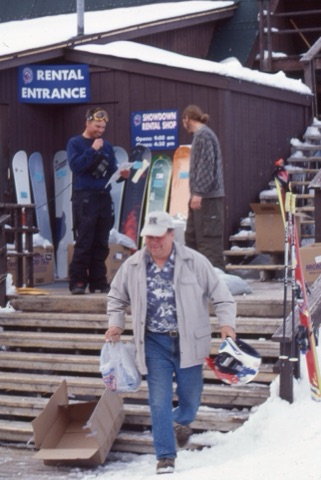 2001 Joe Pinski winning prizes, Joe Pope, Ty Jacobs in back