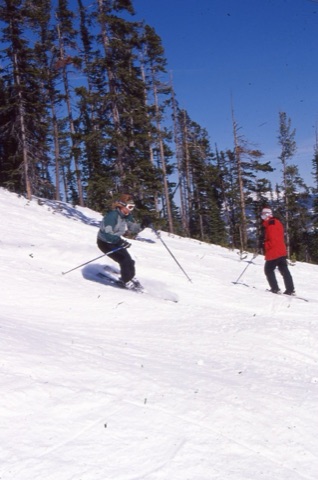 2001 Sue Broquist skiing