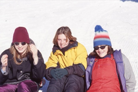 2001 unknown 3 girls2