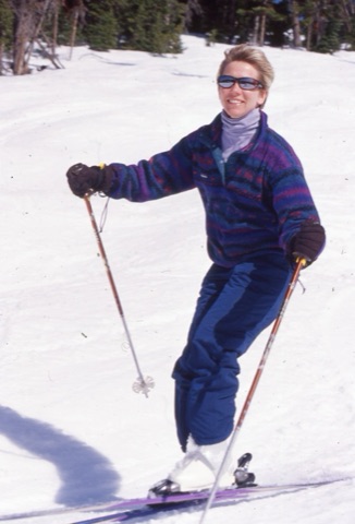 2001 unknown woman skier