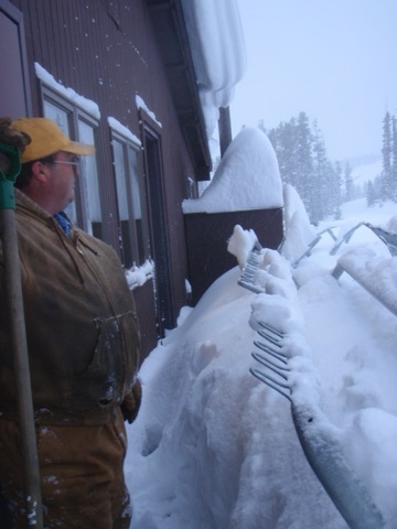 2009 Jay Zehntner near rental shop and big snow