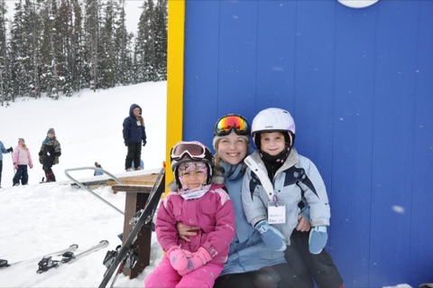 2009 Molly Houlihan with two kids