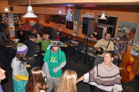 2010 Nicki Reynolds dancing to music in Hole in the Wall Saloon
