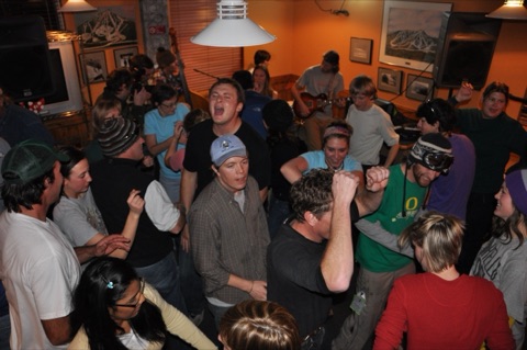 2010 Sam Sulser, Evan Haugan and lots of people dancing in Hole in the Wall Saloon