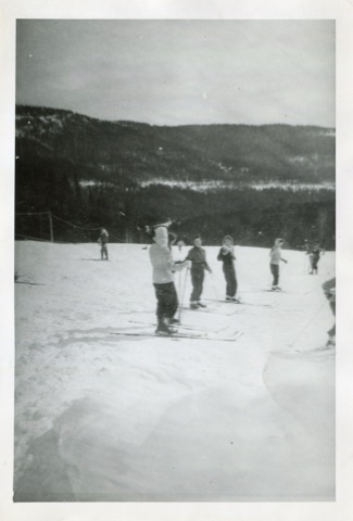 1950's Clary Cory second from the left. — Ski school with Clary Cory