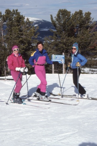 1990 Margie Willett and Two otherwomen on skis