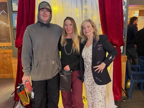 2026 William Lahr, Kimberly Mullins, Katie Boedecker — The Bar — The Showies Facebook Post from 04-08-2026