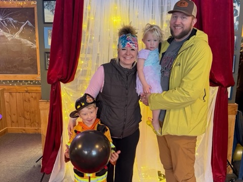 2026 Callan Patrick, Avery Patrick, Ruby Patrick, Shawn Patrick — The Bar — The Showies Facebook Post from 04-08-2026