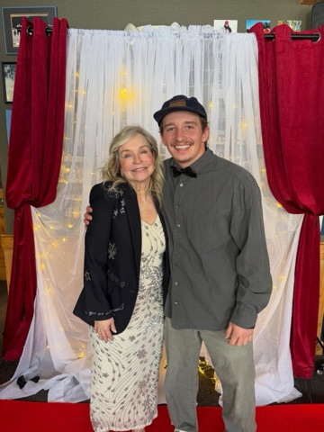 2026 Katie Boedecker, Ronnie Dalton — The Bar — The Showies Facebook Post from 04-08-2026