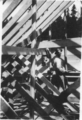 1938 Building warming hut2