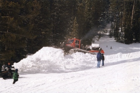 1999 Mannequin Jump snowcat