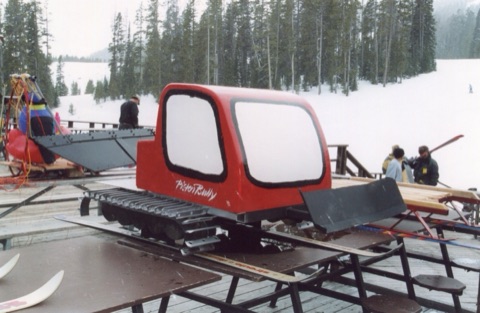 2004 Mannequin Jump Piston Bully